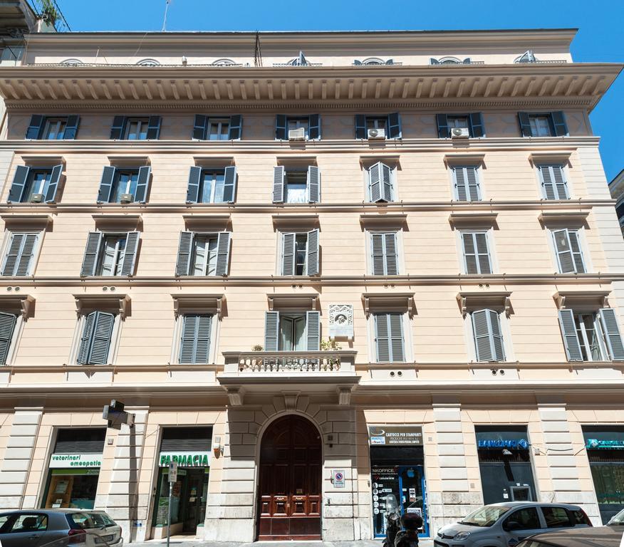 Piazza Cavour Suite روما المظهر الخارجي الصورة